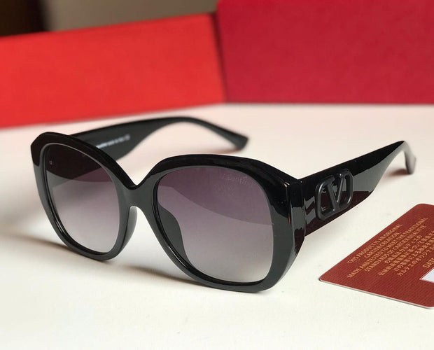 Ladies Valentino Sunglass