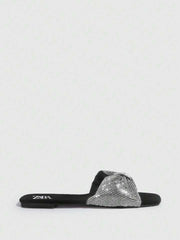 Zara Bow