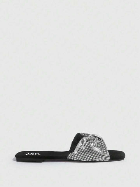 Zara Bow