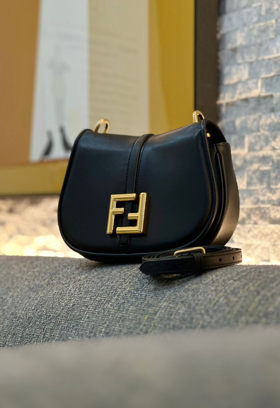 FENDI*
Cross body bag