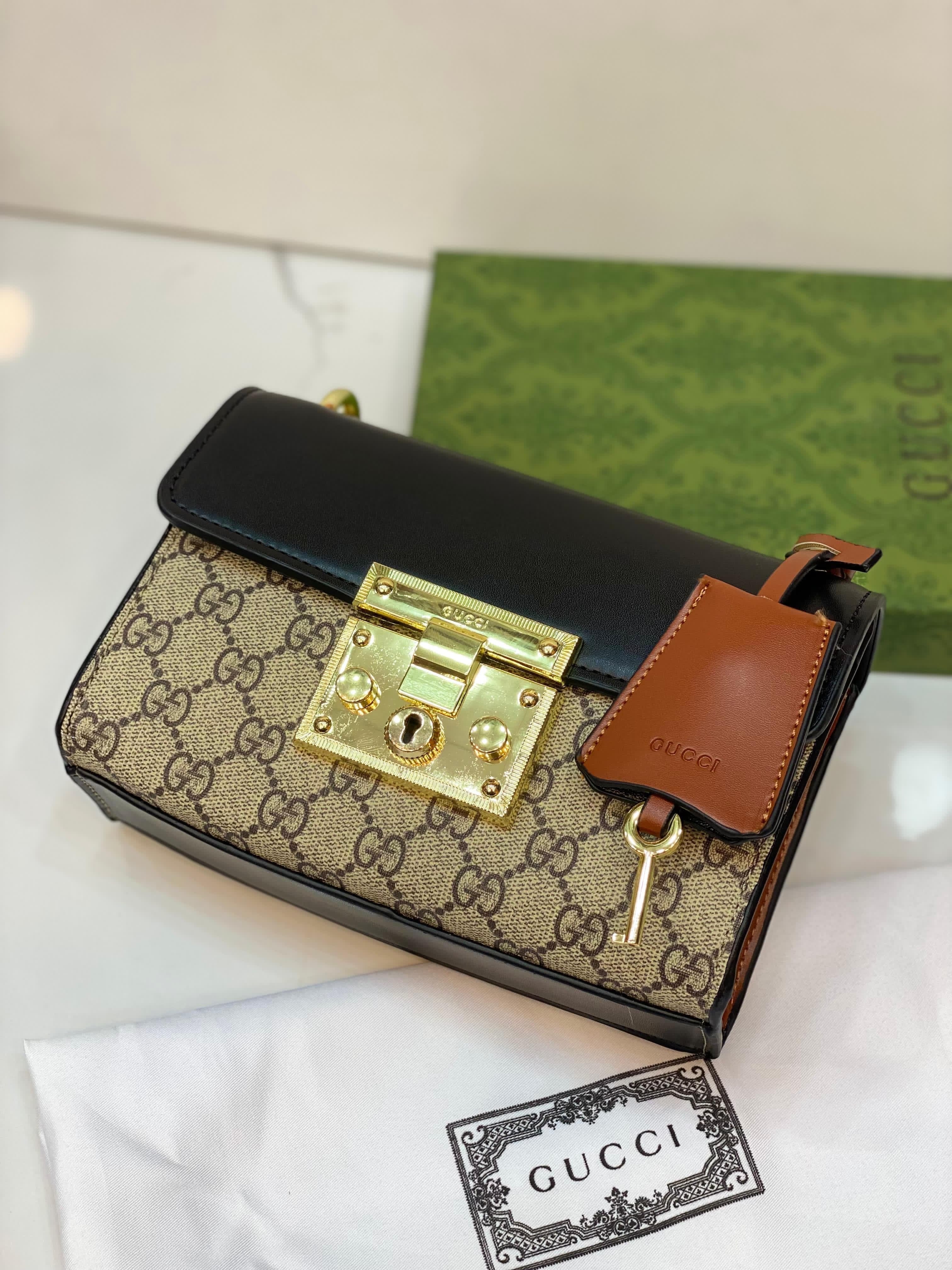 Gucci PadLock