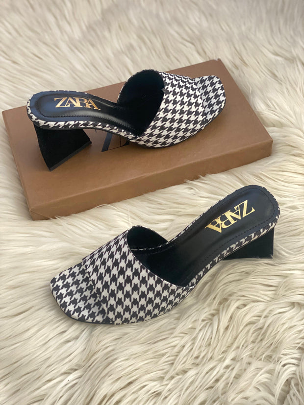 Zara B/W Qube Heels