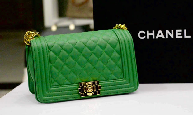 CHANEL
Crossbody bag