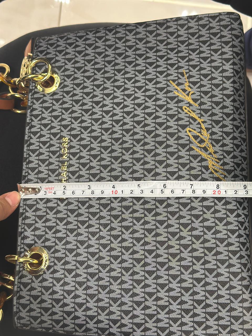 Michael Kors Jet Set Chain Handbag