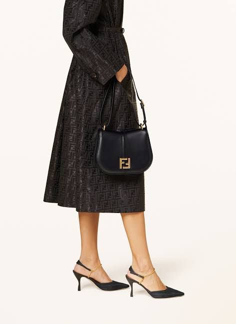 FENDI*
Cross body bag