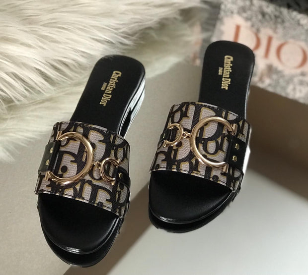 Christian Dior Flat Strikes