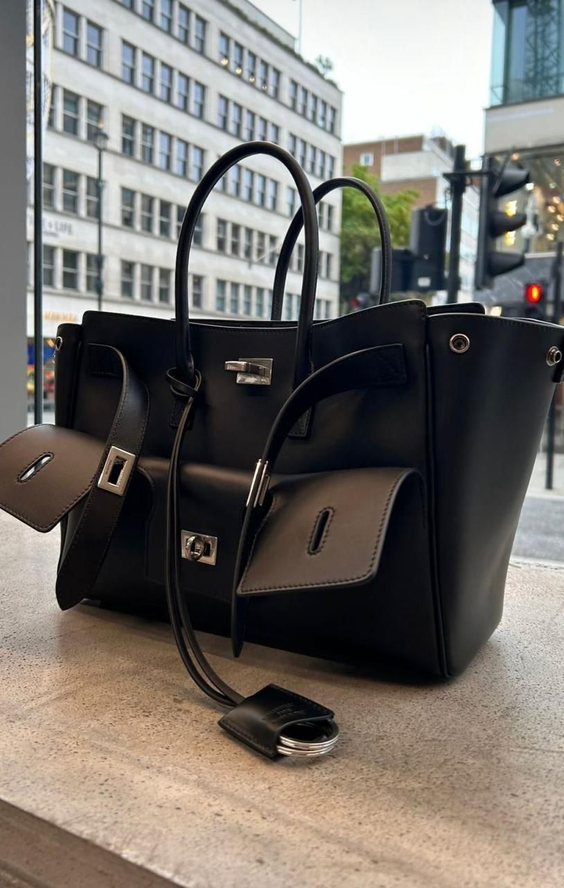 Balenciaga Bel Air Carry Bags