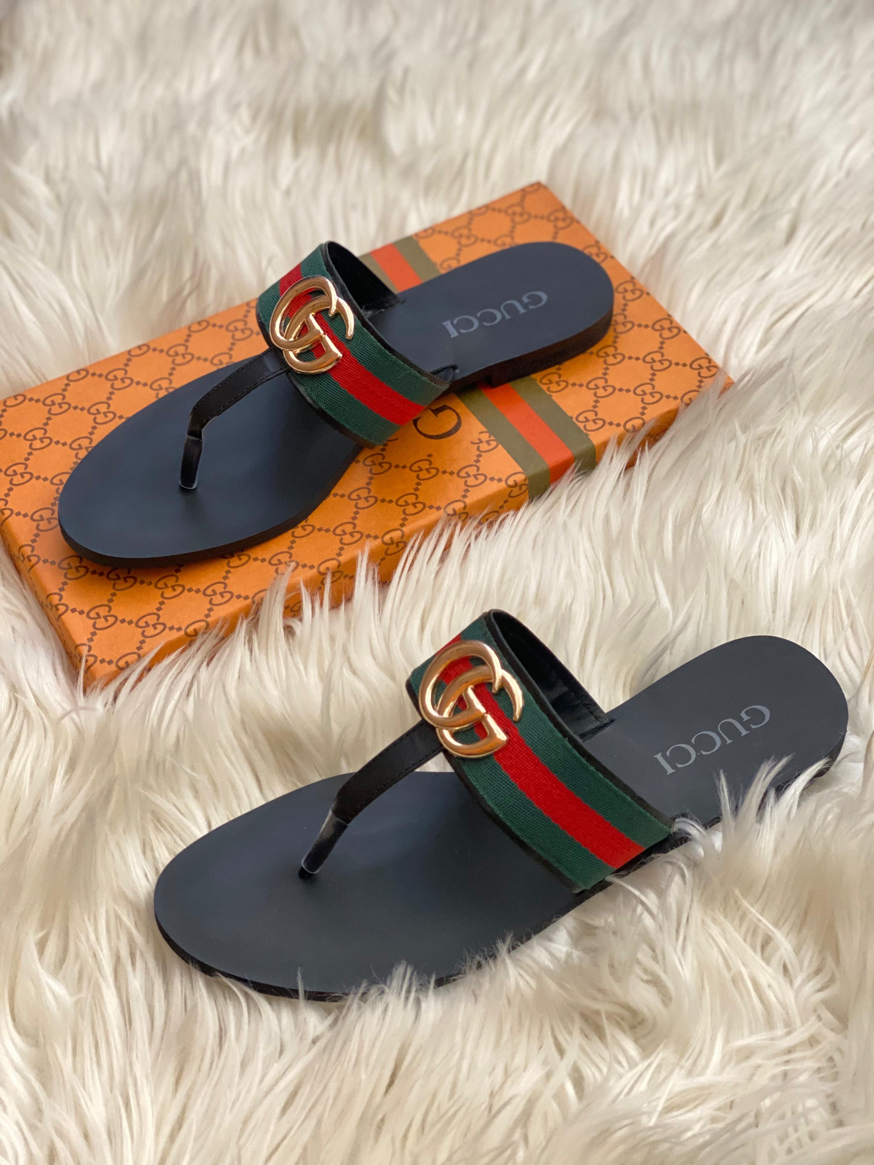 Gucci Signature Leather Sandals