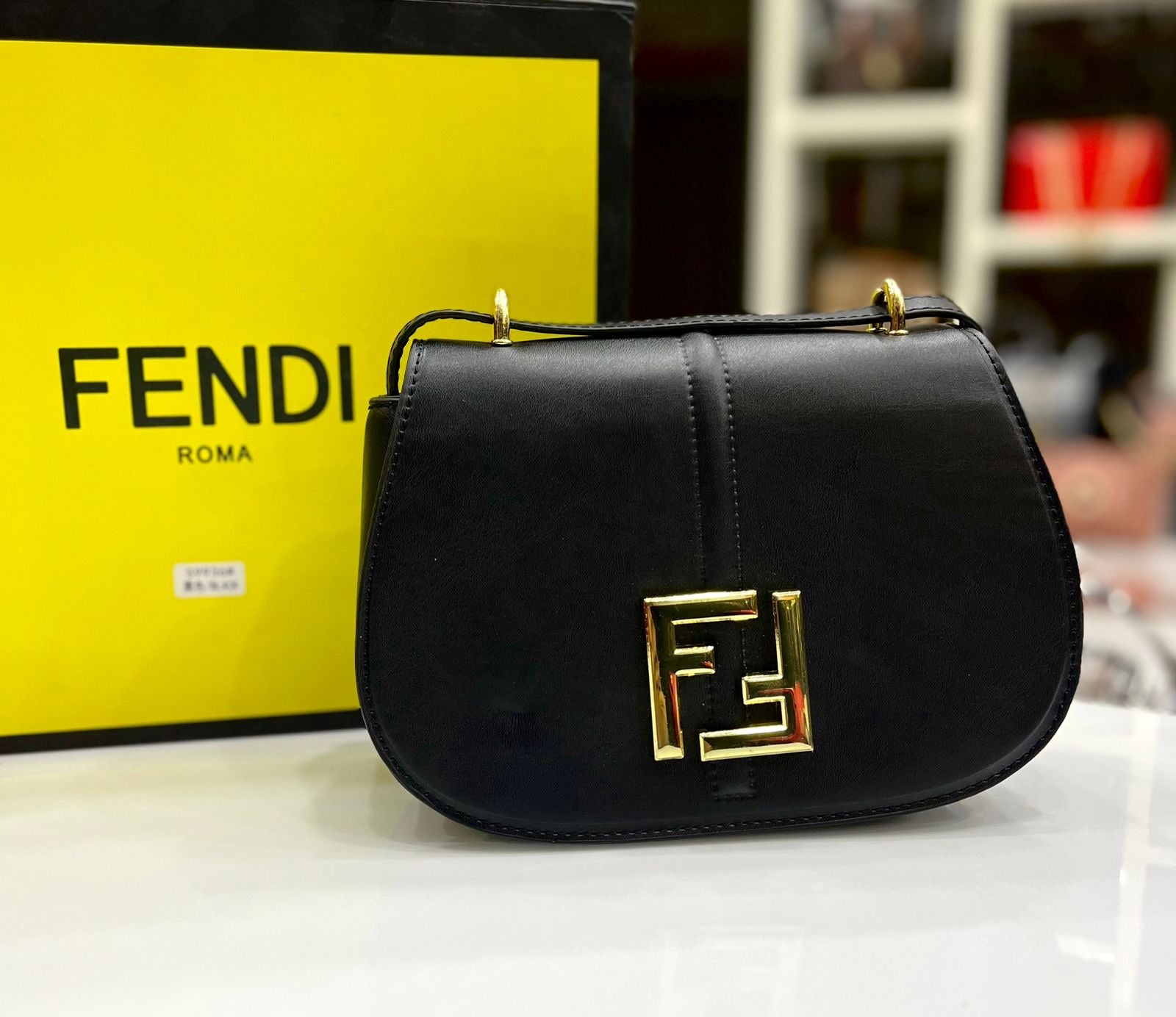 FENDI*
Cross body bag