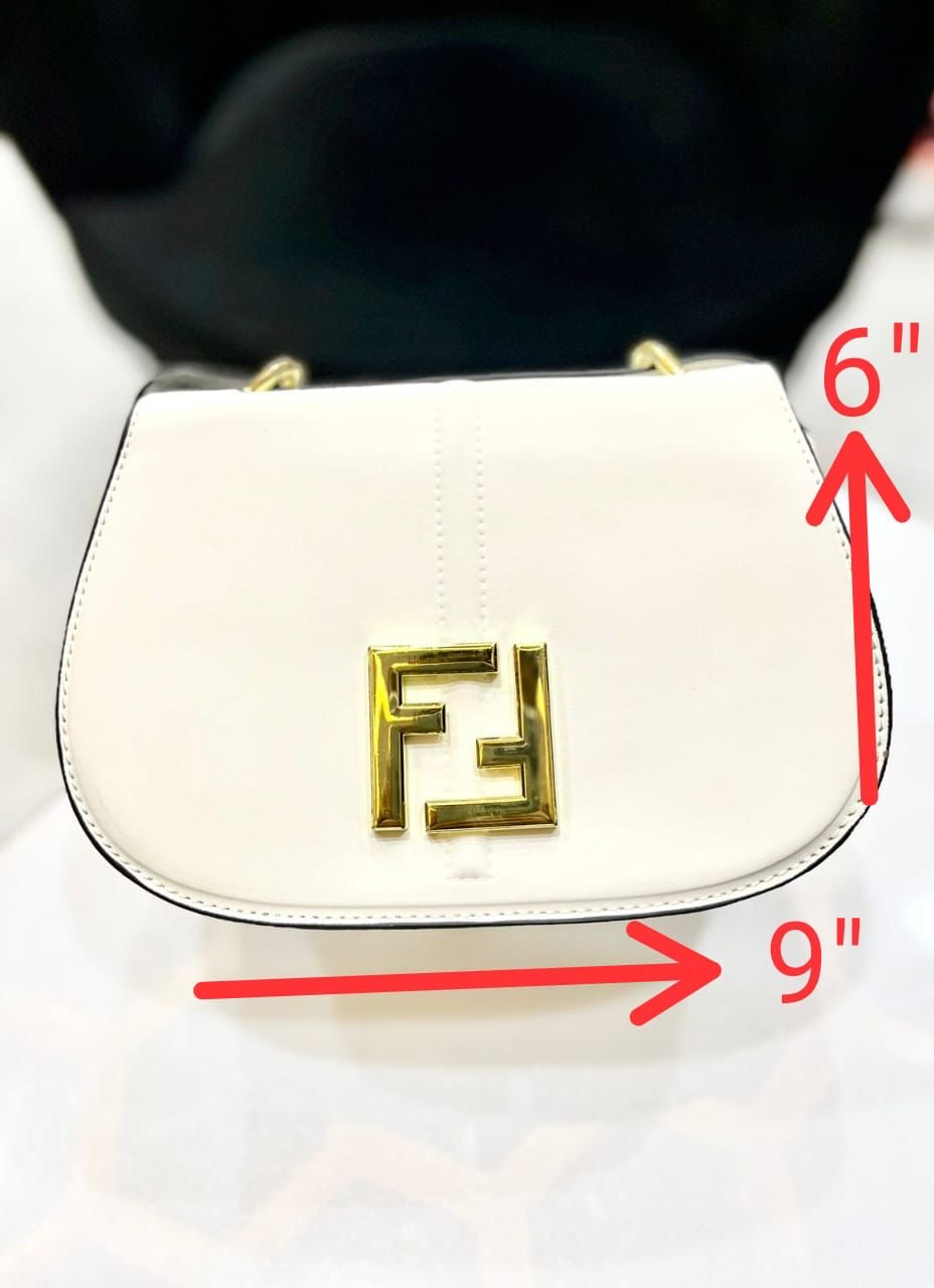 FENDI*
Cross body bag