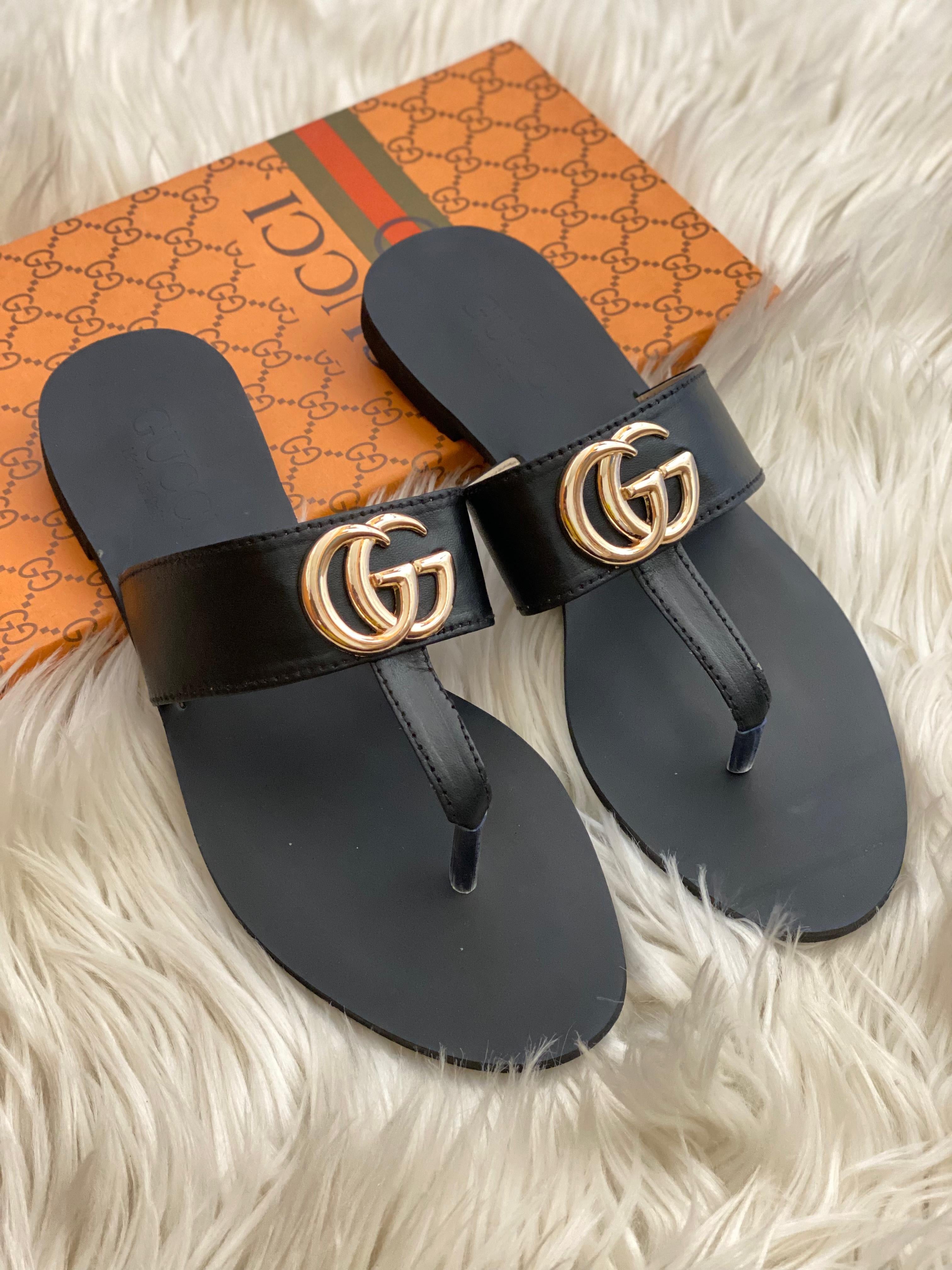 Gucci Signature Leather Sandals