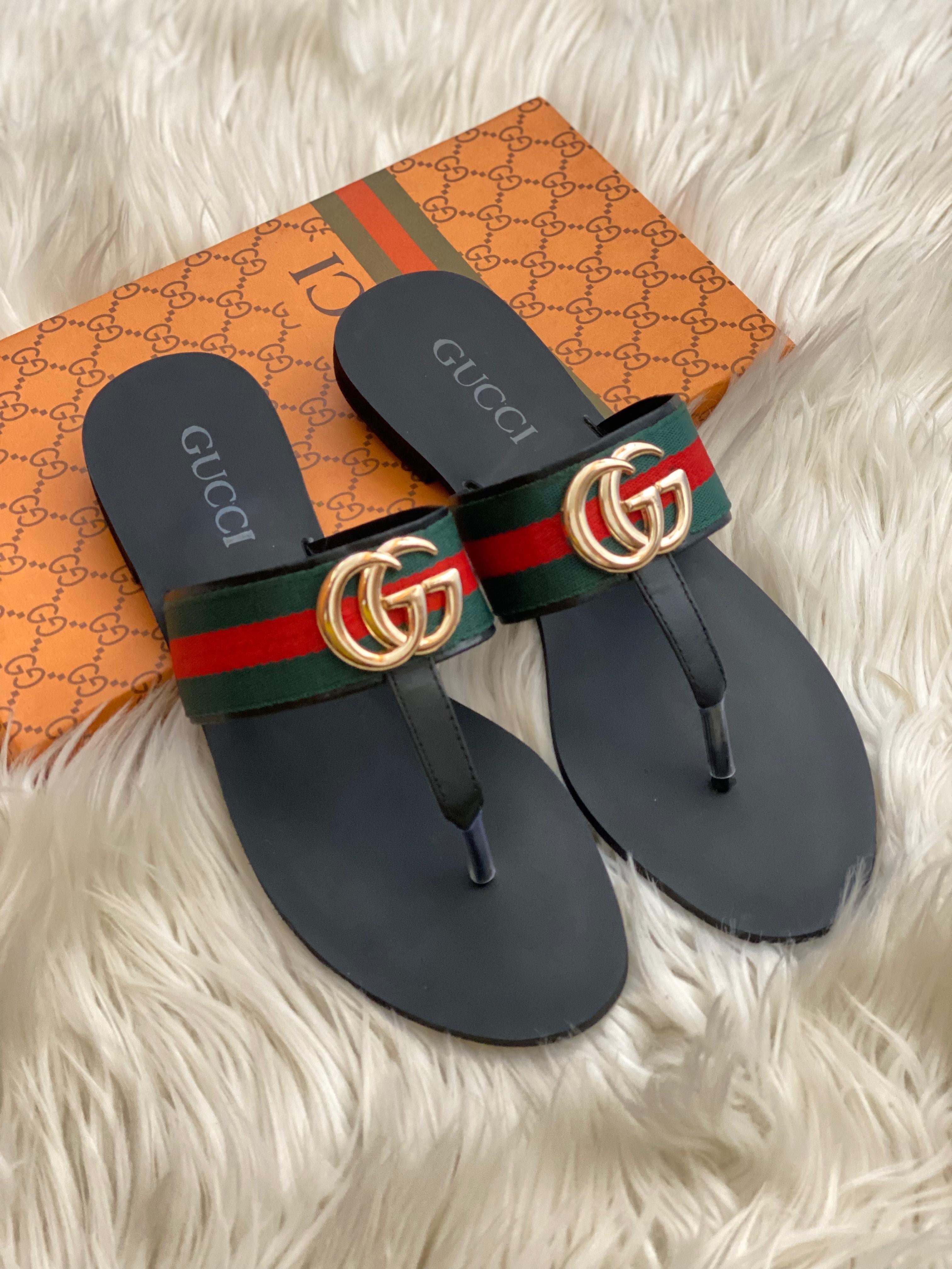 Gucci Signature Leather Sandals