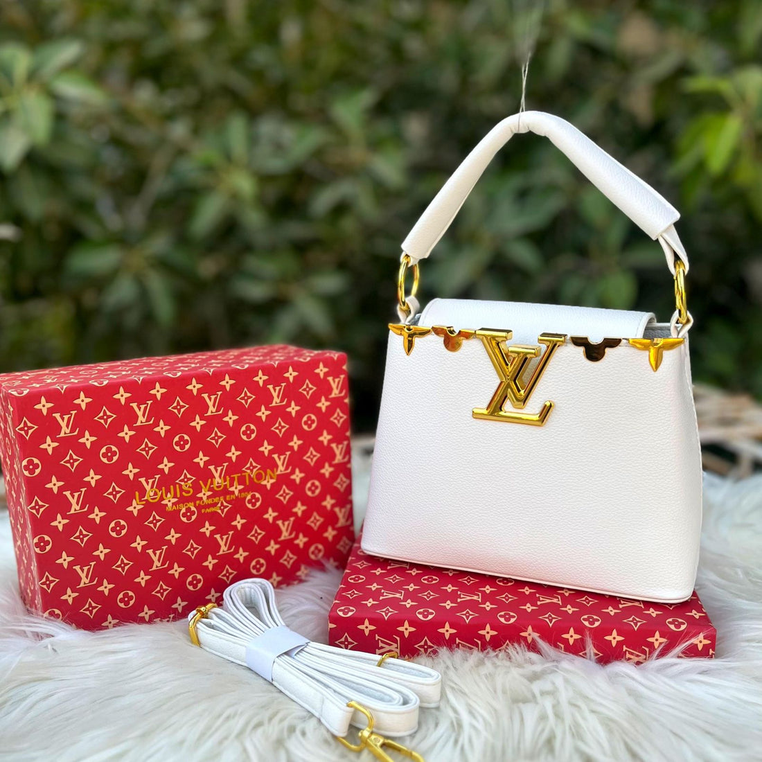 Louis Vuitton Mini Hand Bags