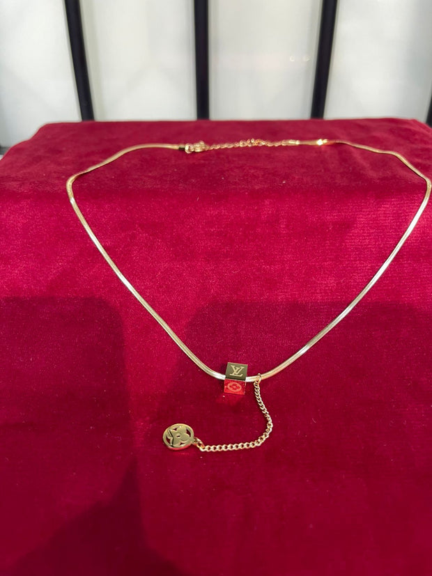 Necklace & Pendant