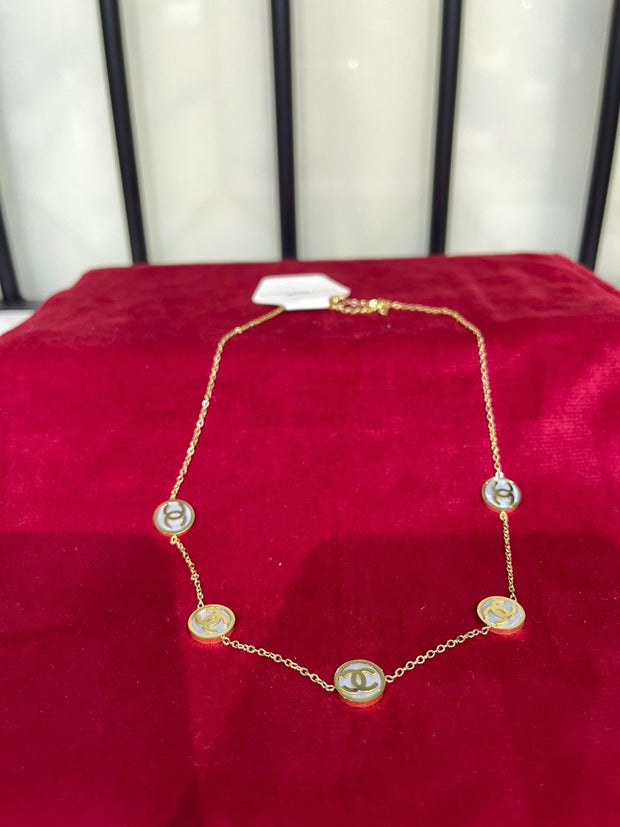 Necklace & Pendant
