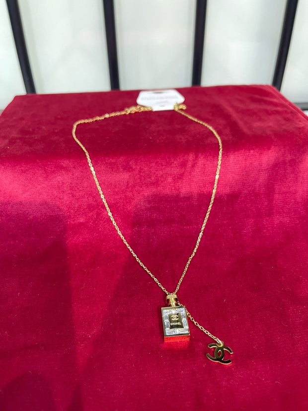 Necklace & Pendant