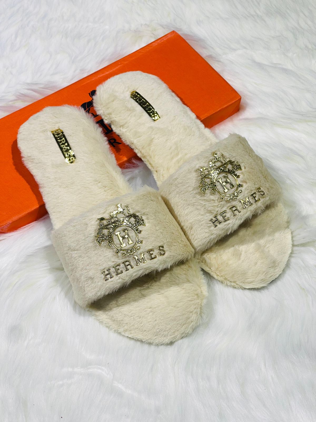 Hermes Soft Cushion Furr