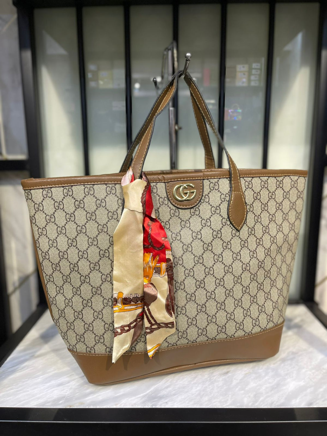 Ophidia Medium Tote bag