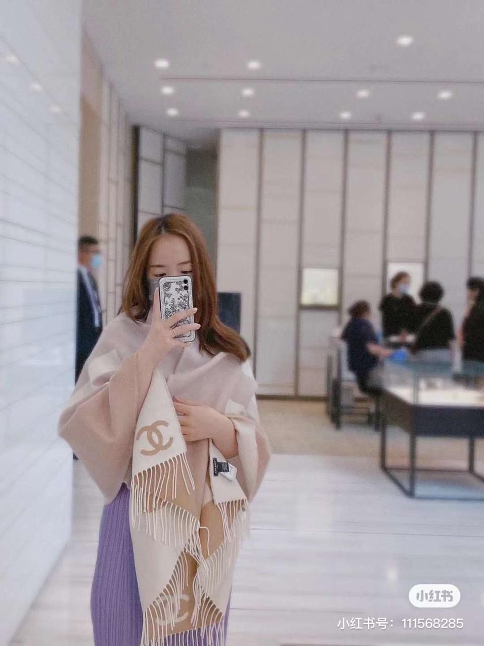 Chanel Woolen Shawls Reverse able