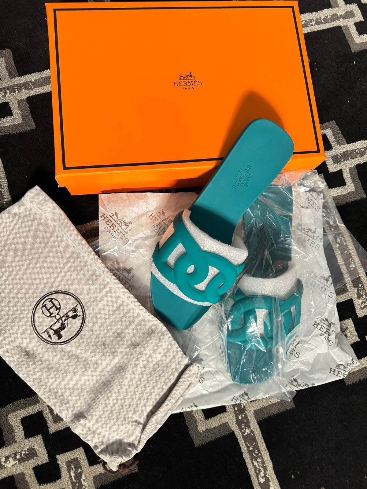 Hermes Aloha Slides