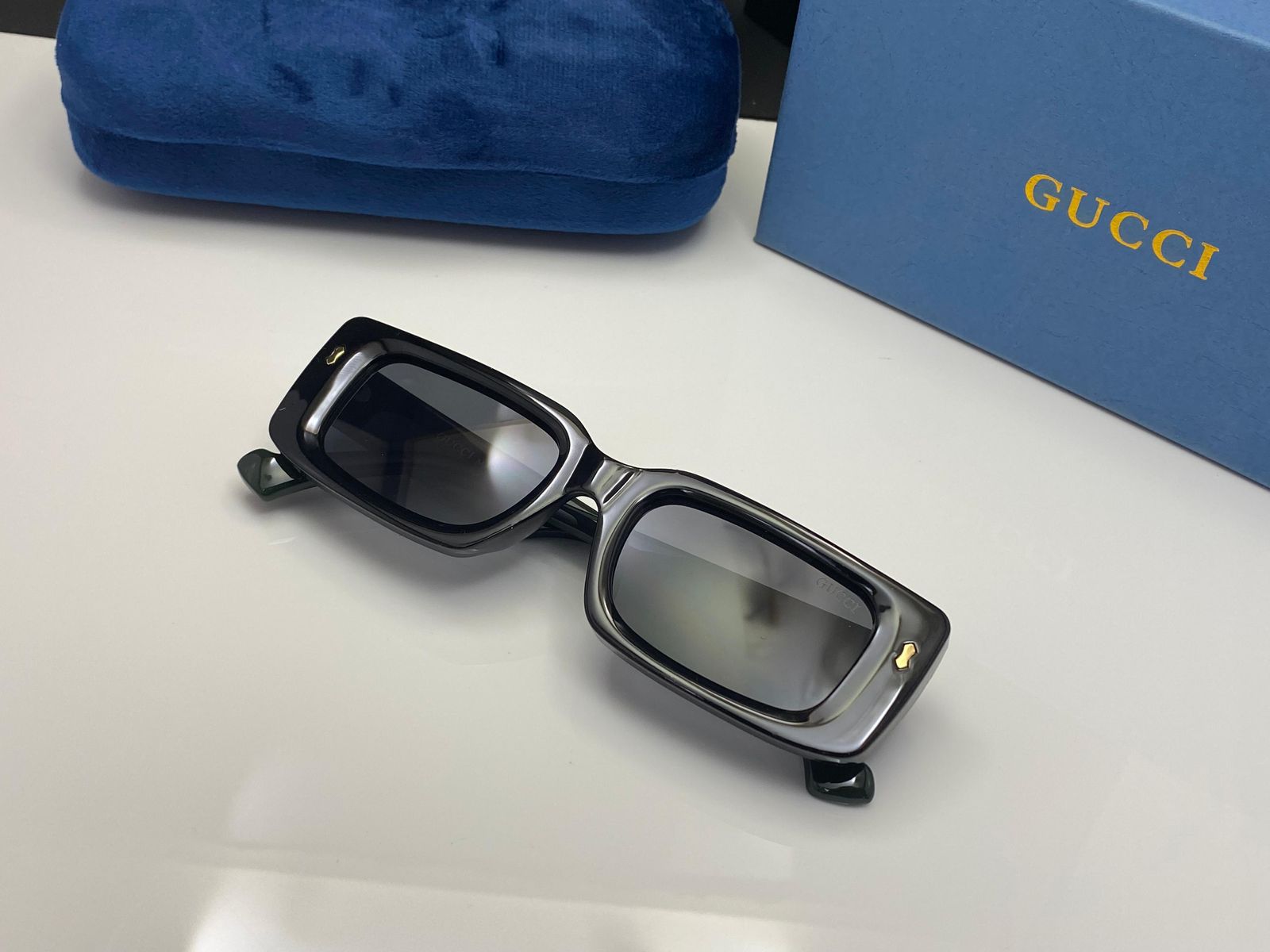 Gucci Unisex Sunglasses
