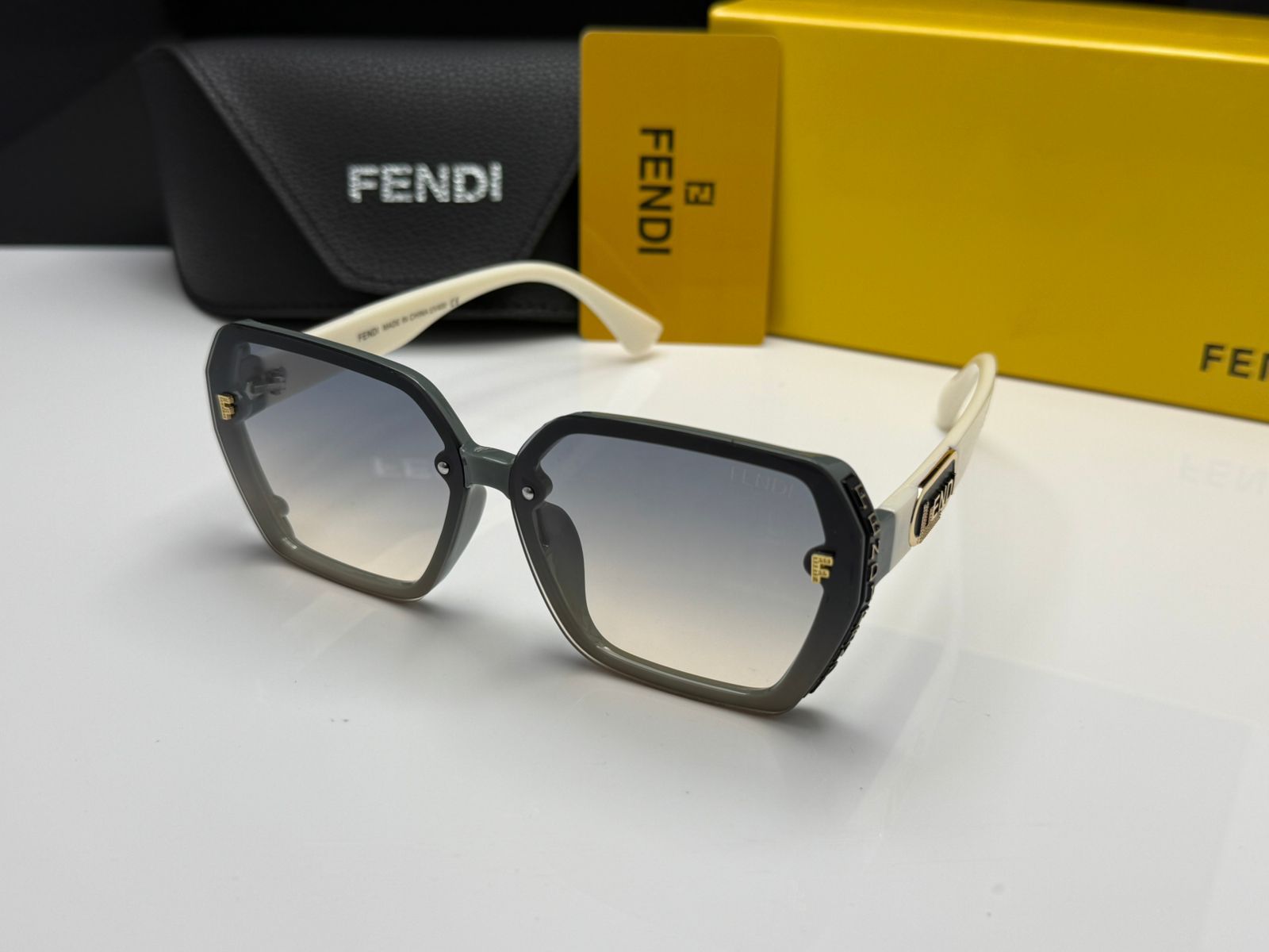 Fendi Unisex Sunglasses