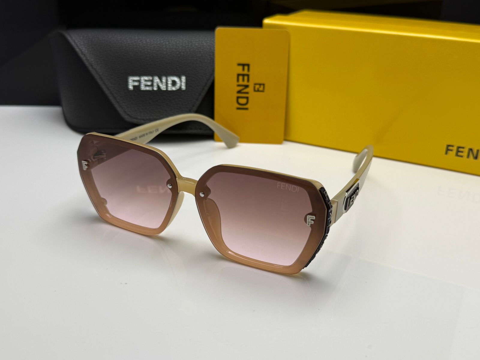 Fendi Unisex Sunglasses
