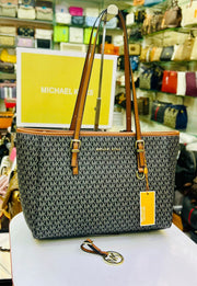 Michael Kors Grand Voyager Tote