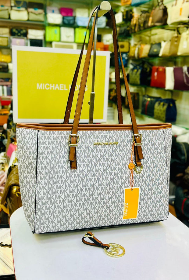 Michael Kors Grand Voyager Tote