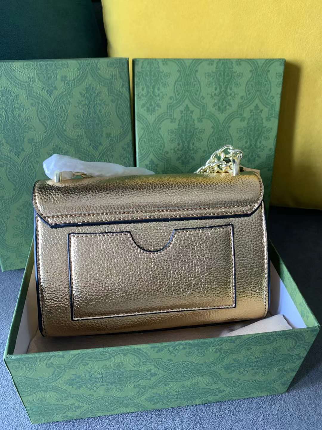 GUCCI Crossbody Bag