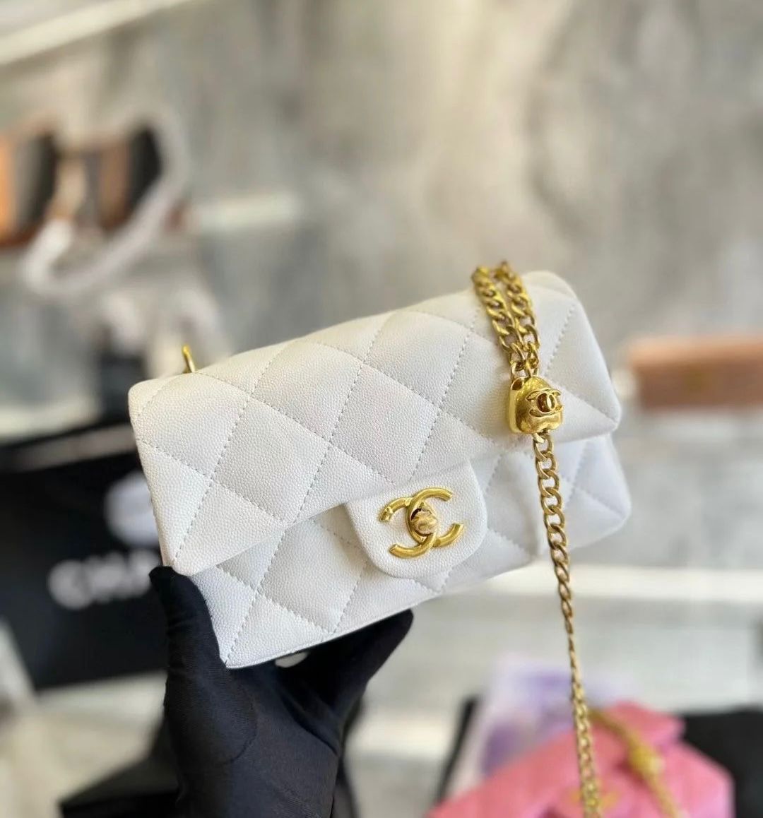 CHANEL Sweetheart Caviar Mini Flap