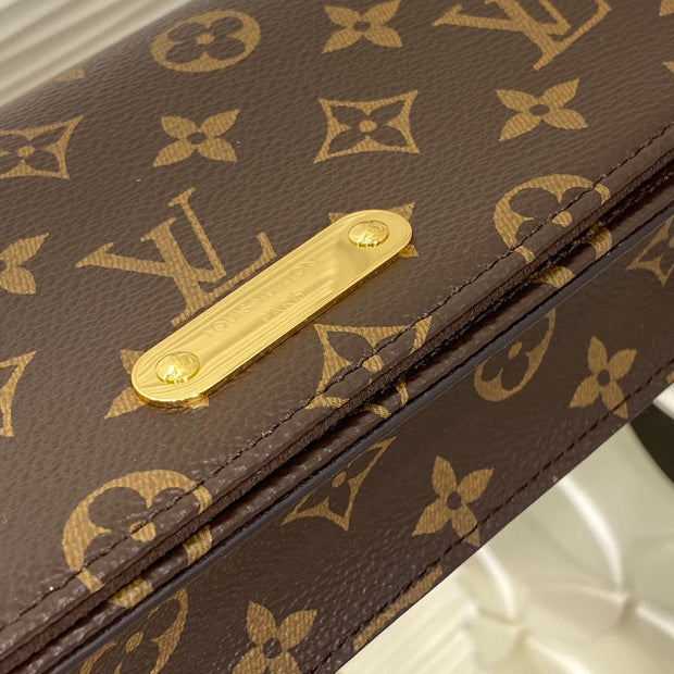 Louis Vuitton Monogram Lilly Wallet On Chain