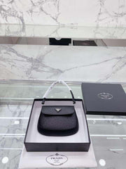 Chic Avenue Crossbody Bag